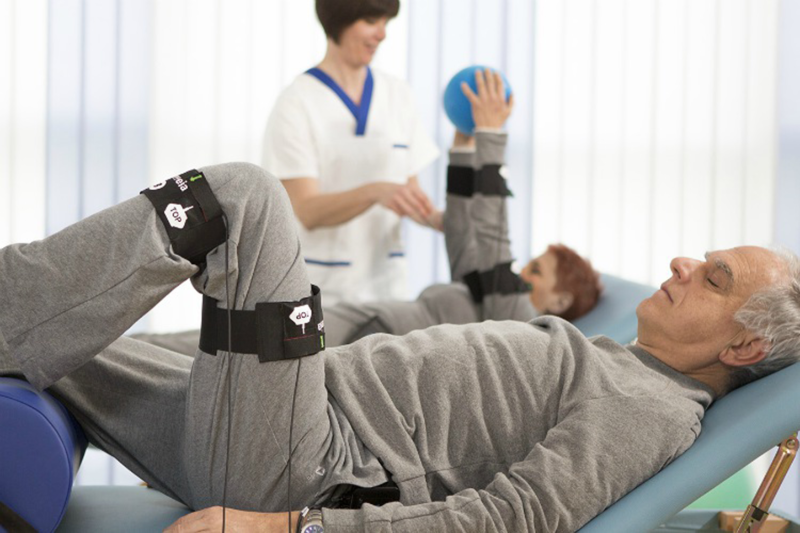 8 8